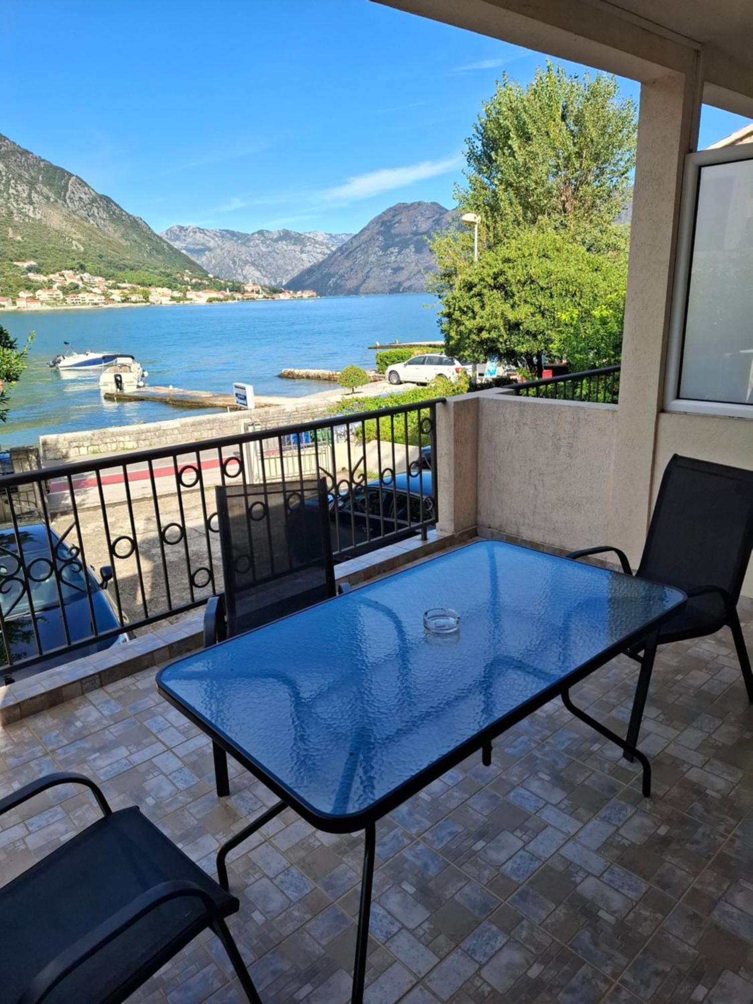Apartments Pejanovic Kotor Exteriör bild
