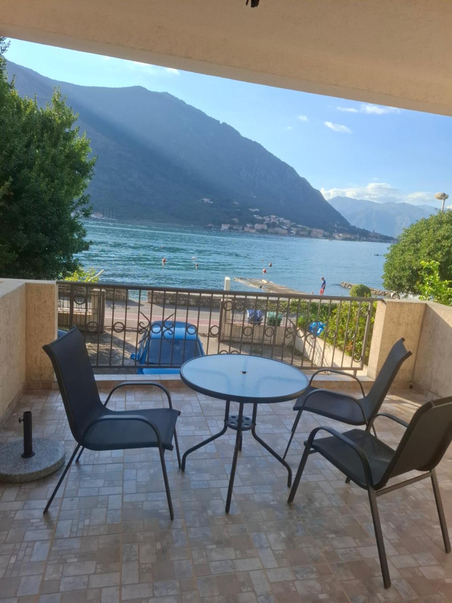 Apartments Pejanovic Kotor Exteriör bild