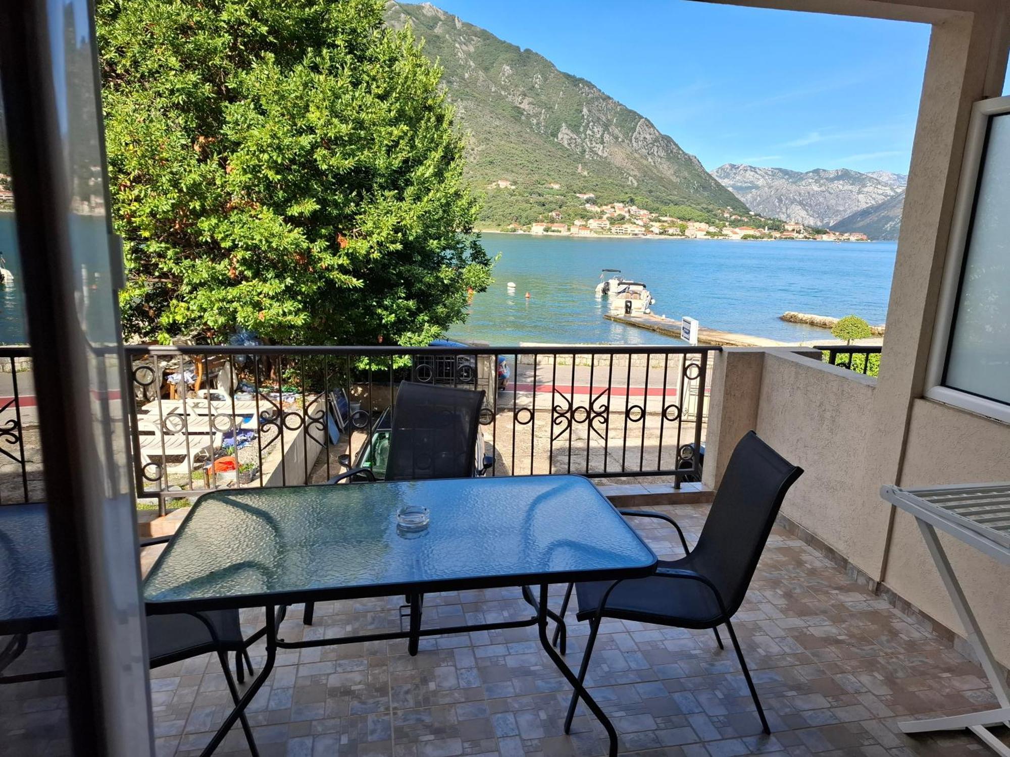 Apartments Pejanovic Kotor Exteriör bild